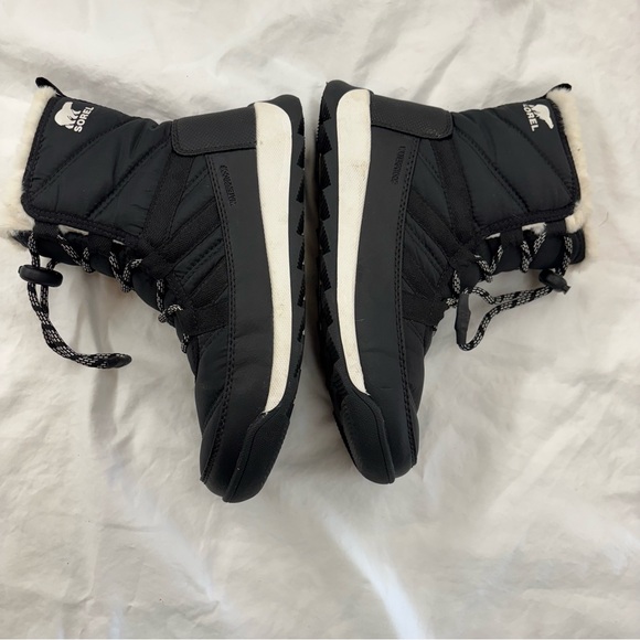 Sorel Black‎ and White Faux Fur-Lined Waterproof Boots Size 3 Youth - Picture 3 of 9